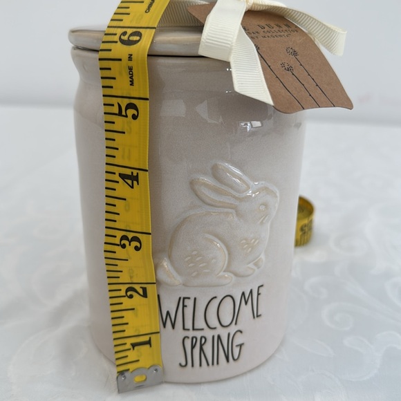 Rae Dunn Spring Small Canister. - Picture 8 of 9